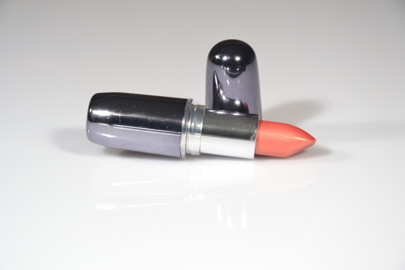 esthetique-BENDEJUN-min_lipstick-273109